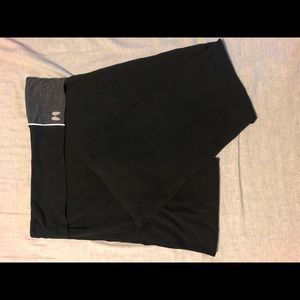Victoria Secret bootcut leggings (short)